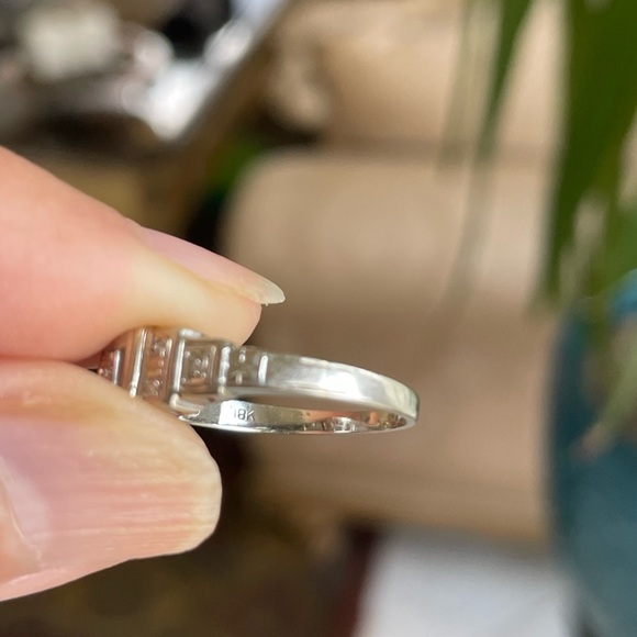 Antique 18k Diamond Ring - Picture 13 of 14